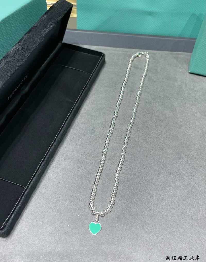 T*f*ny necklaces